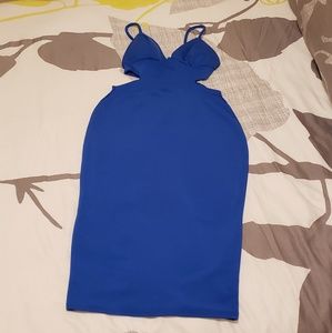 Boohoo - Cut Out Side Bodycon Dress